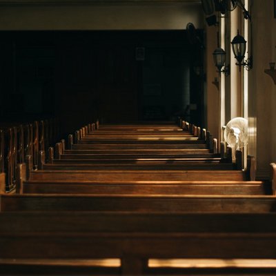 Kühler Kirchraum