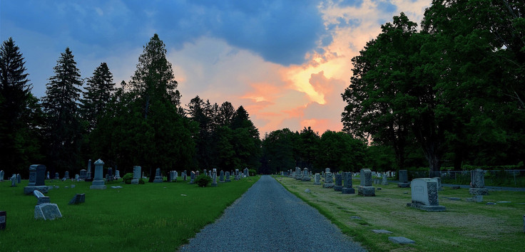 Friedhof am Abend. Foto: pixabay