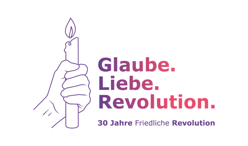 30 Jahre Friedrliche Revolution, Logo für Veranstaltungen: Faust hält Kerze, deneben: "Glaube. Liebe. Revolution".