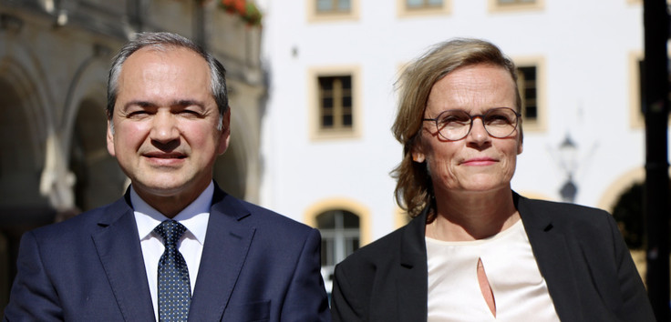 Bürgermeister Octavian Ursu und Generalsuperintendentin Theresa Rinecker. Foto: Manuela Schneider / EKBO