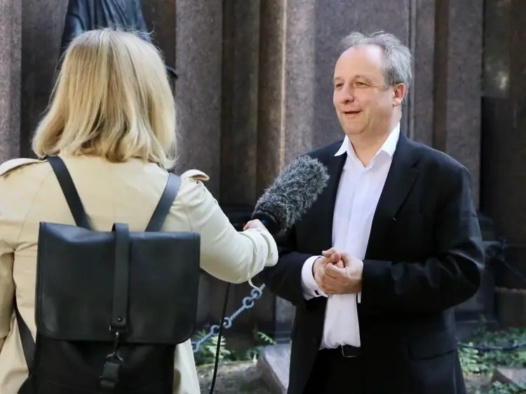 Bischof Stäblein im Interview